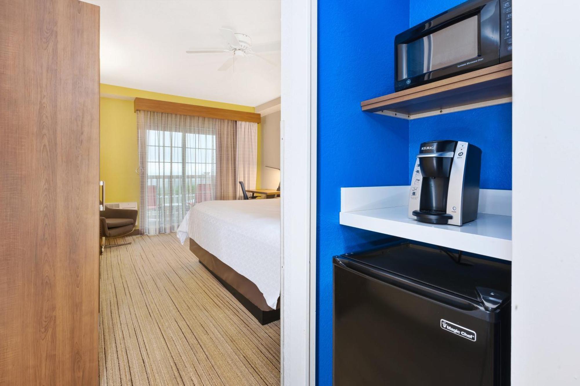 Deluxe King Room Hearing Accessible